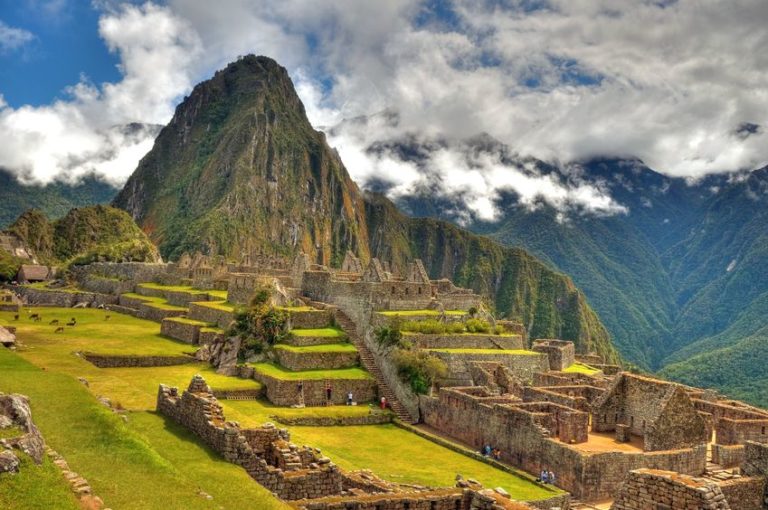 Trois Lieux Cultes Ne Pas Rater Pour D une Visite Touristique En trois-lieux-cultes-ne-pas-rater-pour-d-une-visite-touristique-en