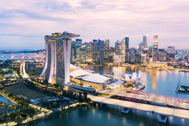 Adaptateur prise électrique Singapour
